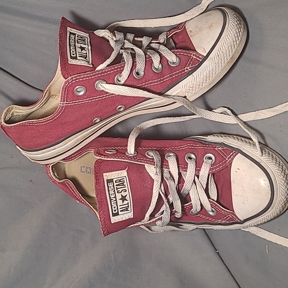 Converse - Picture 2 of 4